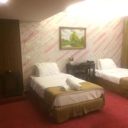 Queens Land Hotel Jounieh Eksteriør bilde