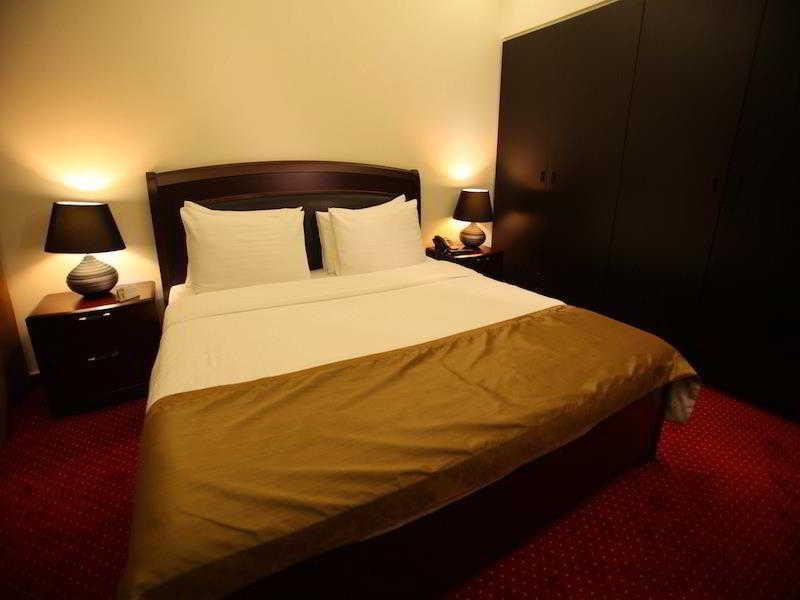 Queens Land Hotel Jounieh Eksteriør bilde