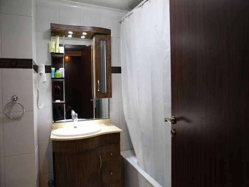 Queens Land Hotel Jounieh Eksteriør bilde