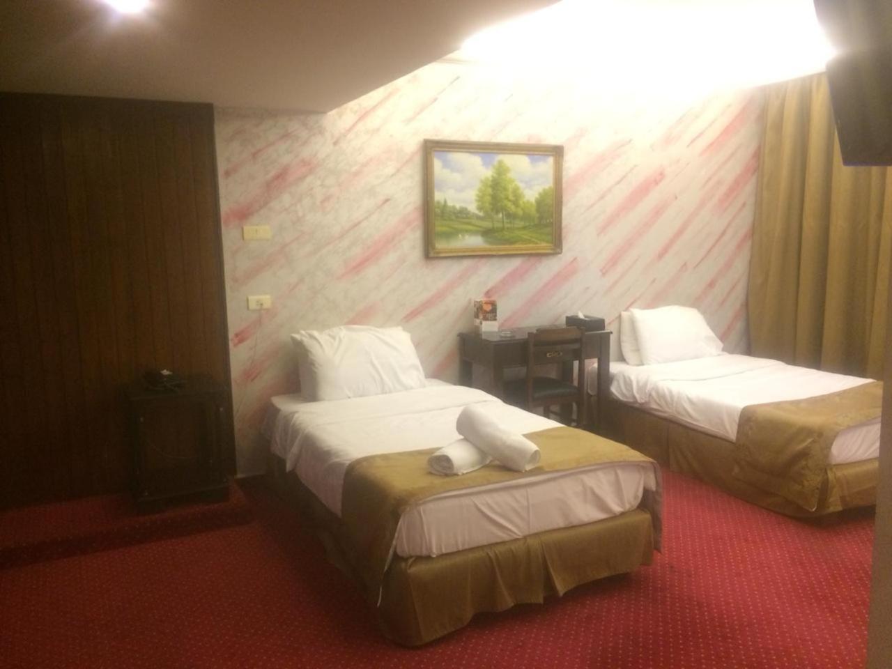 Queens Land Hotel Jounieh Eksteriør bilde